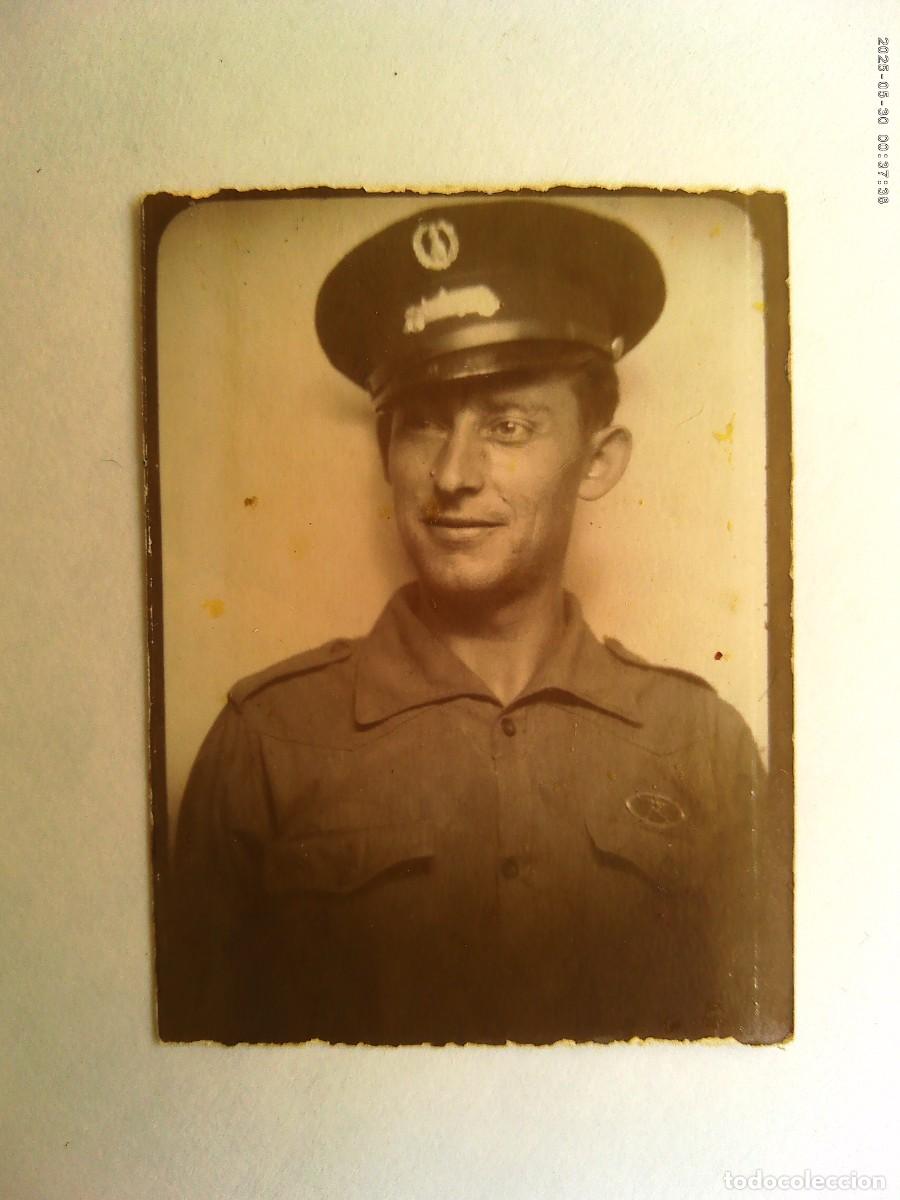 Militaria: GUERRA CIVIL : FOTOMATON DE MILITAR CONDUCTOR DE INGENIEROS CON EMBLEMA AMETRALLADORAS