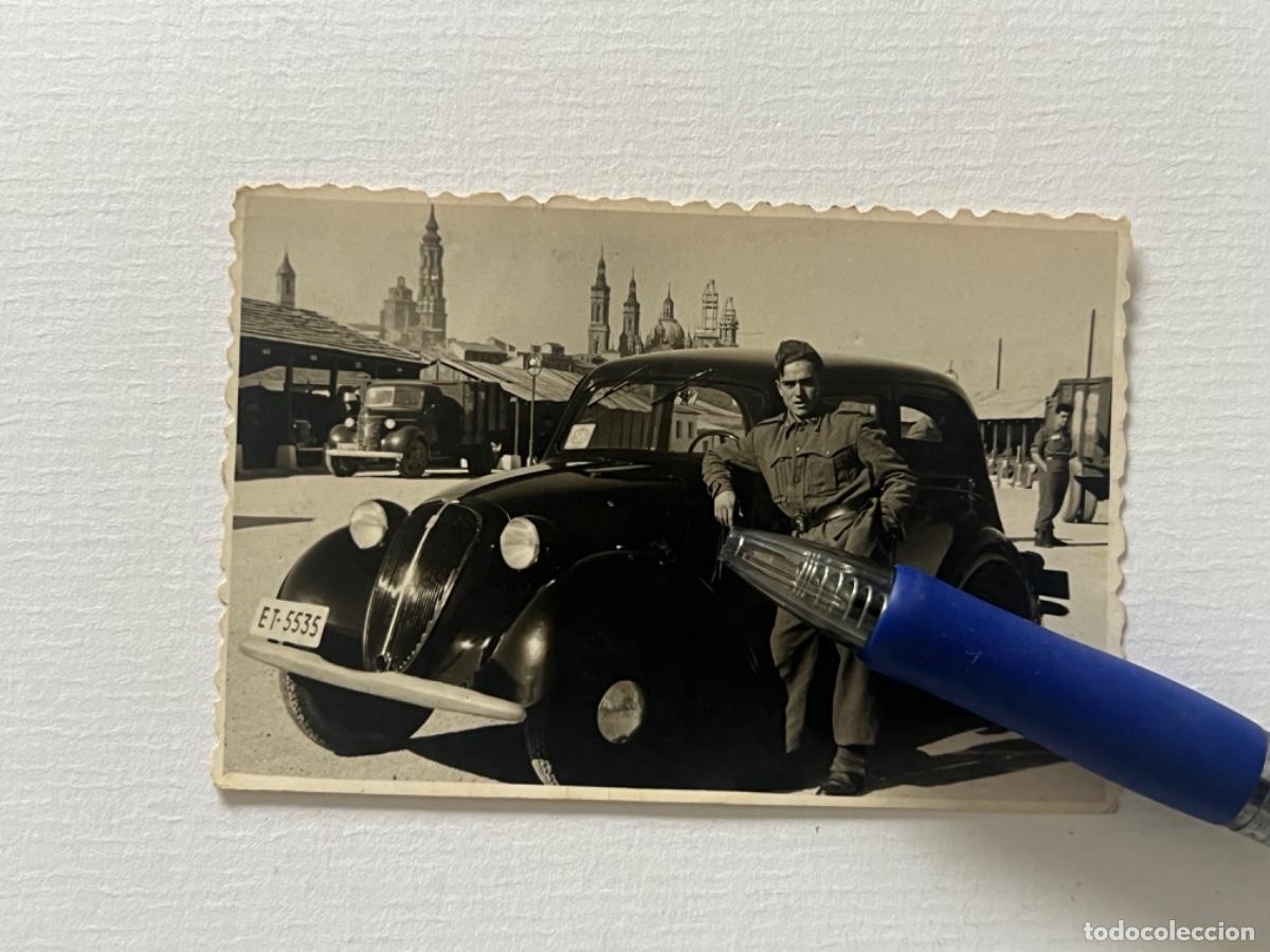 Militaria: Fotograf&iacute;a de MILITARES fot&oacute;grafo MARCEN ZARAGOZA EL PILAR coche militar matr&iacute;cula ET