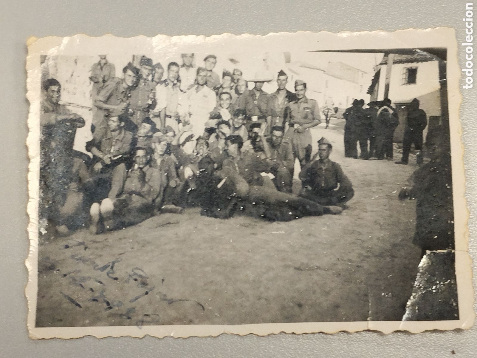Militaria: Fotograf&iacute;a guerra civil militar.bando nacional.falange.franco requete.legionarios.patriotico