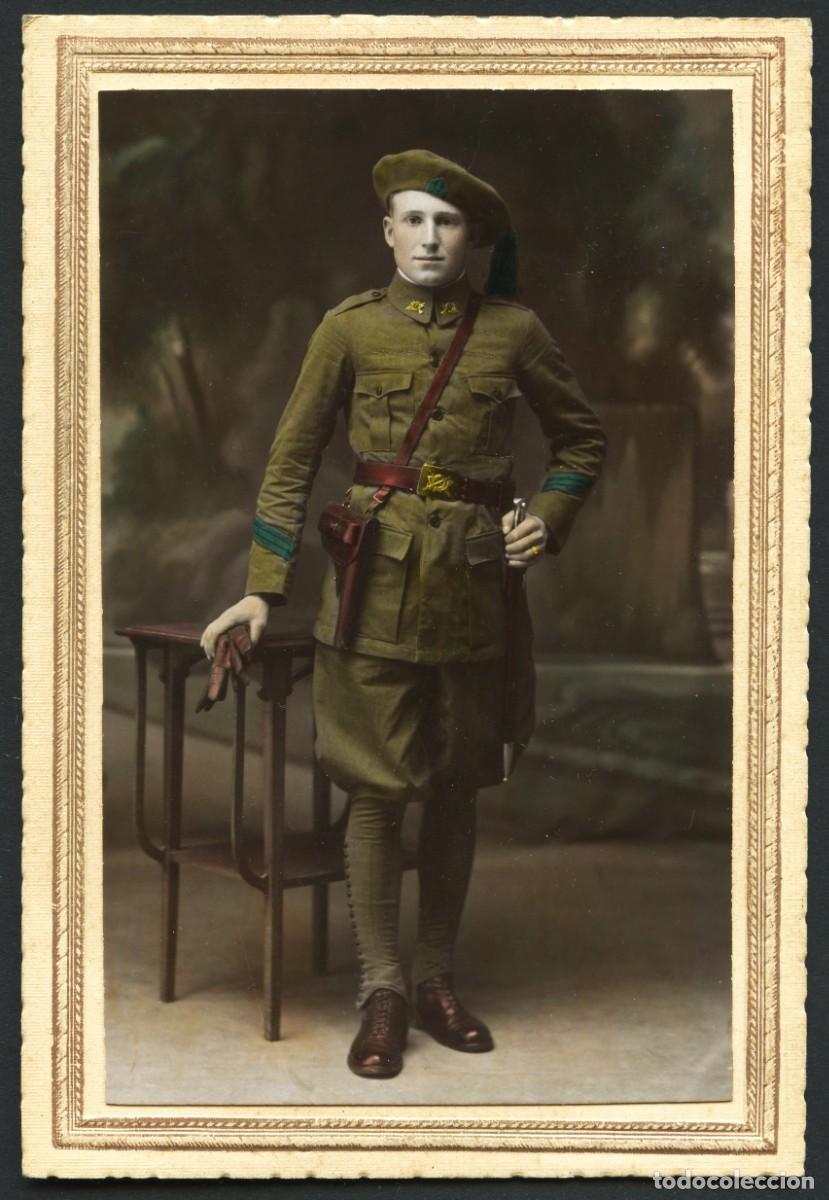 Militaria: REP&Uacute;BLICA ESPA&Ntilde;OLA, FOTOGRAF&Iacute;A MILITAR, CABO DE INFANTER&Iacute;A CAZADORES, 1932, 1933