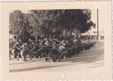 Militaria: Instrucci&oacute;n en El Llano. San Fernando (C&aacute;diz) Foto Mallet. A&ntilde;o 1955