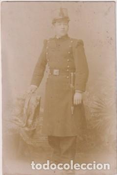 Militaria: Soldado. Alb&uacute;mina (8,5x6 cm)