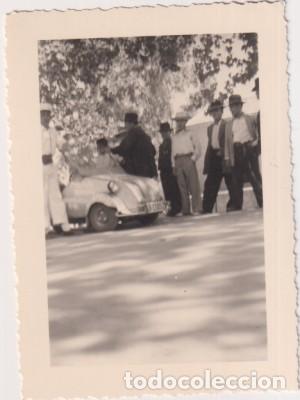Militaria: Infante de marina y biscuter. San Fernando (C&aacute;diz) 1955. Foto. Malet. C&aacute;diz. A&ntilde;o 1955