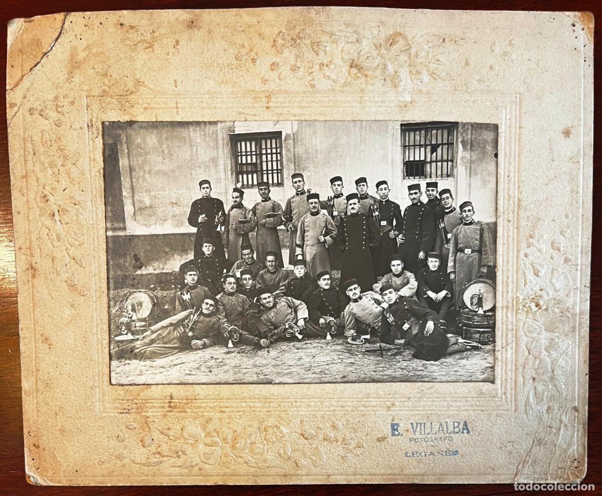 Militaria: FOTOGRAFIA DE BANDA DE MUSICA MILITAR, EPOCA DE ALFONSO XIII, DE UN CUARTEL DE LEGANES (MADRID) MIDE