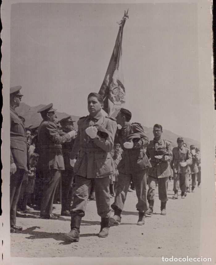 Militaria: FOTOGRAFIA MILITAR JURA DE BANDERA.