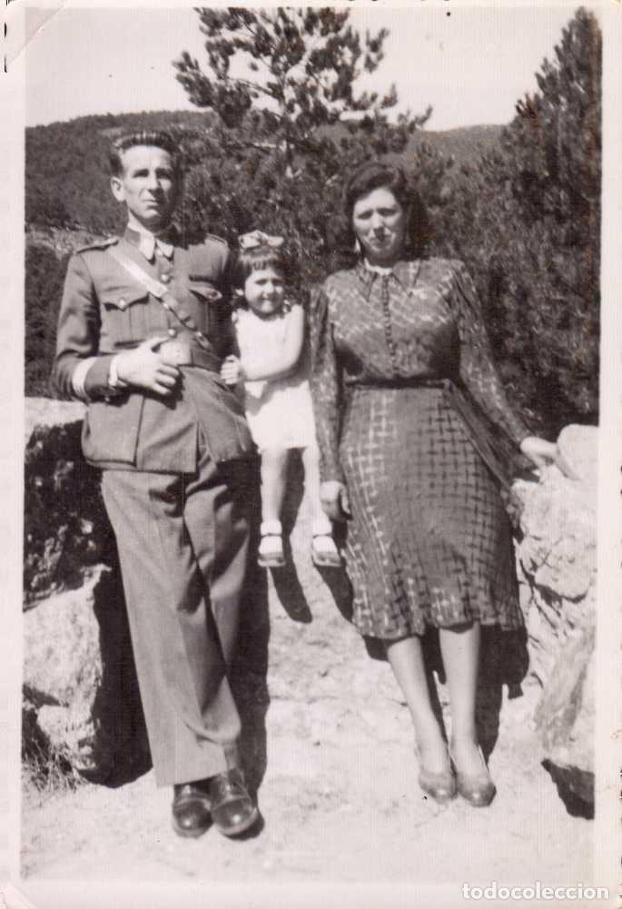 Militaria: FOTOGRAFIA DE GUARDIA CIVIL Y FAMILIA