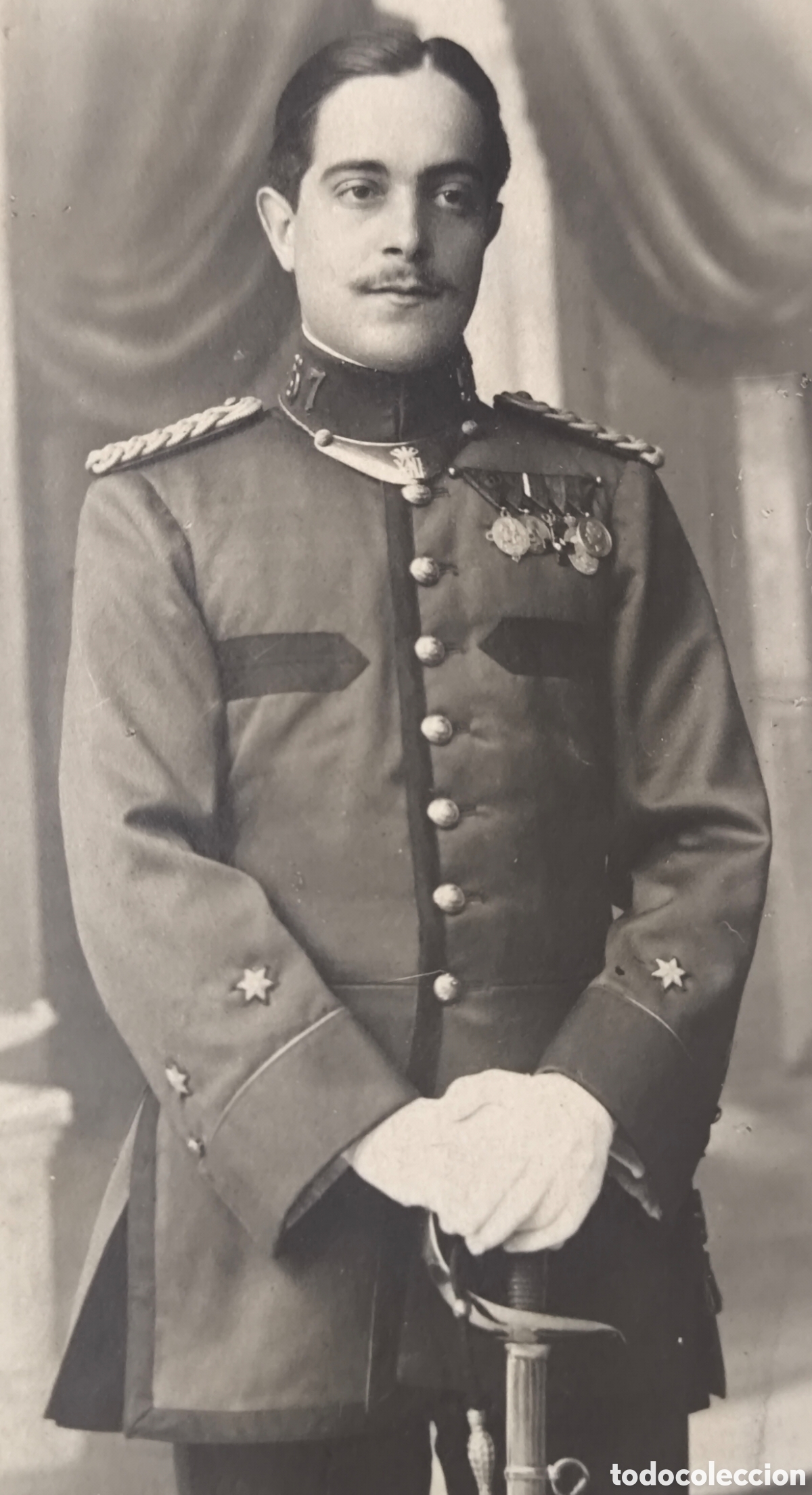 Militaria: FOTOGRAF&Iacute;A RETRATO DE ESTUDIO MILITAR TENIENTE RGTO. 57 TRAJE DE GALA POSTAL FOTOGR&Aacute;FICA MADRID 1915