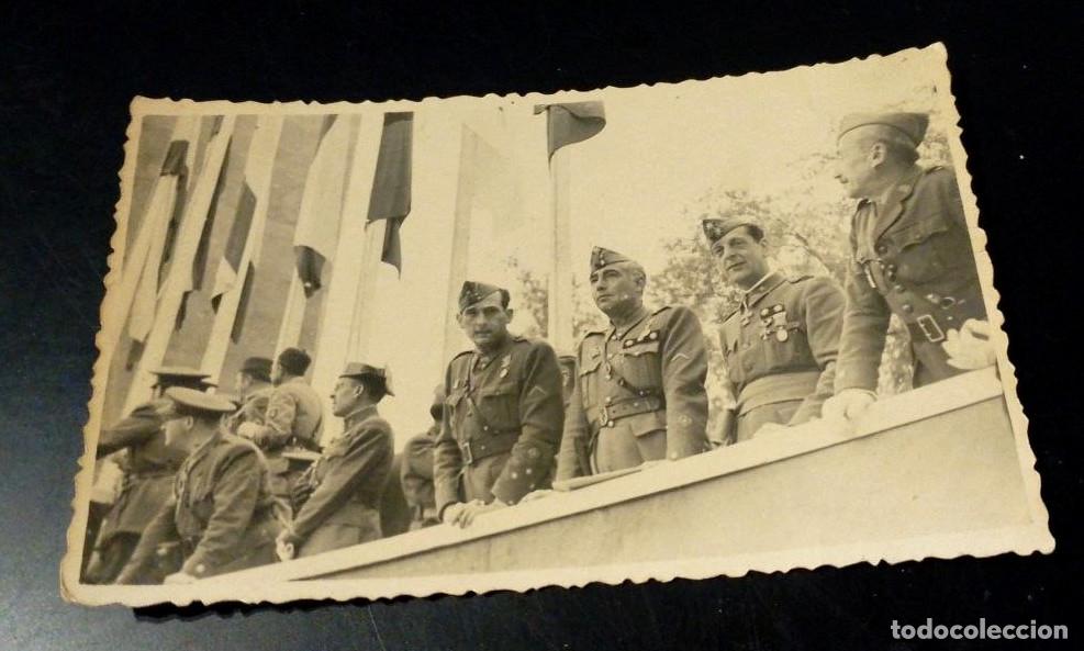 Militaria: fotografia militar oficiales franquistas desfile de la victoria 1939 dedicada