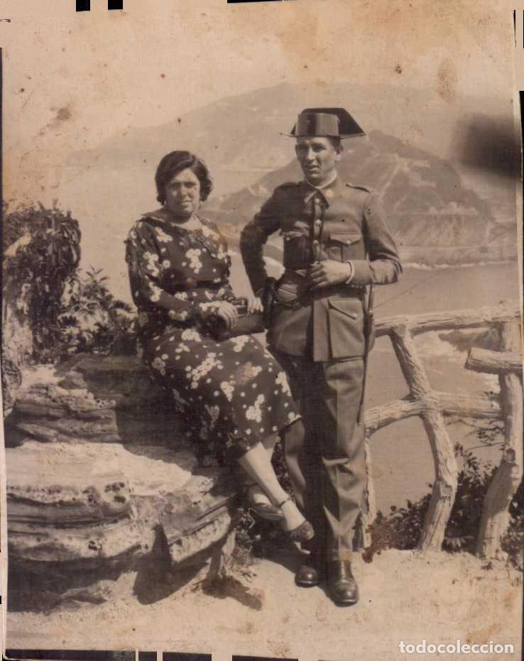 Militaria: FOTOGRAFIA RETRATO MINUTERO DE GUADIA CIVIL CON MACHETE TAMA&Ntilde;O 6.3 X 8,8 CMT.