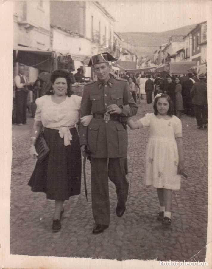 Militaria: FOTOGRAFIA RETRATO MINUTERO DE GUADIA CIVIL TAMA&Ntilde;O 6 X 7,6 CMT.