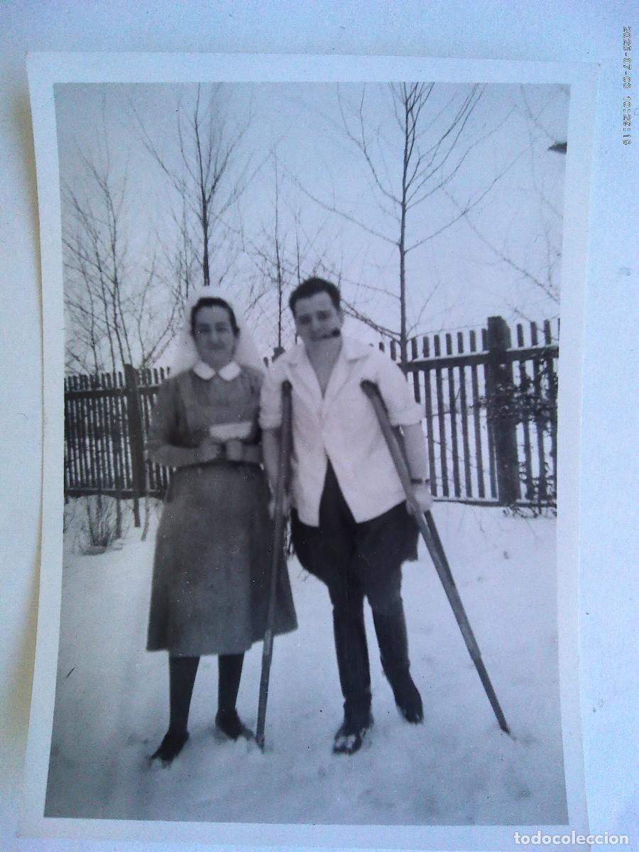Militaria: DIVISION AZUL : FOTO DE DIVISIONARIO ESPA&Ntilde;OL HERIDO EN HOSPITAL DE KONINGSBERG CON ENFERMERA ALEMANA
