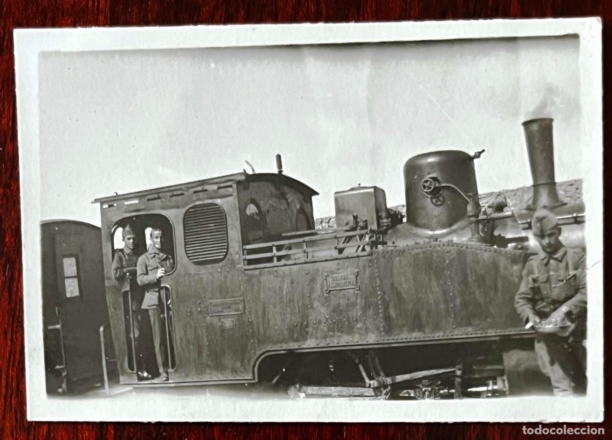 Militaria: Fotografia antigua de locomotora militar del ejercito, mide 8,4 x 5,7 cms. aprox.