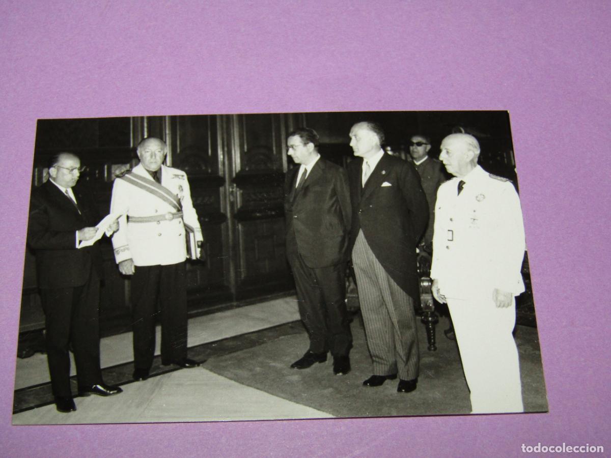 Militaria: Antigua Fotograf&iacute;a Original con FRANCO Reportaje de su Visita a Valencia - A&ntilde;o 1960-70s.