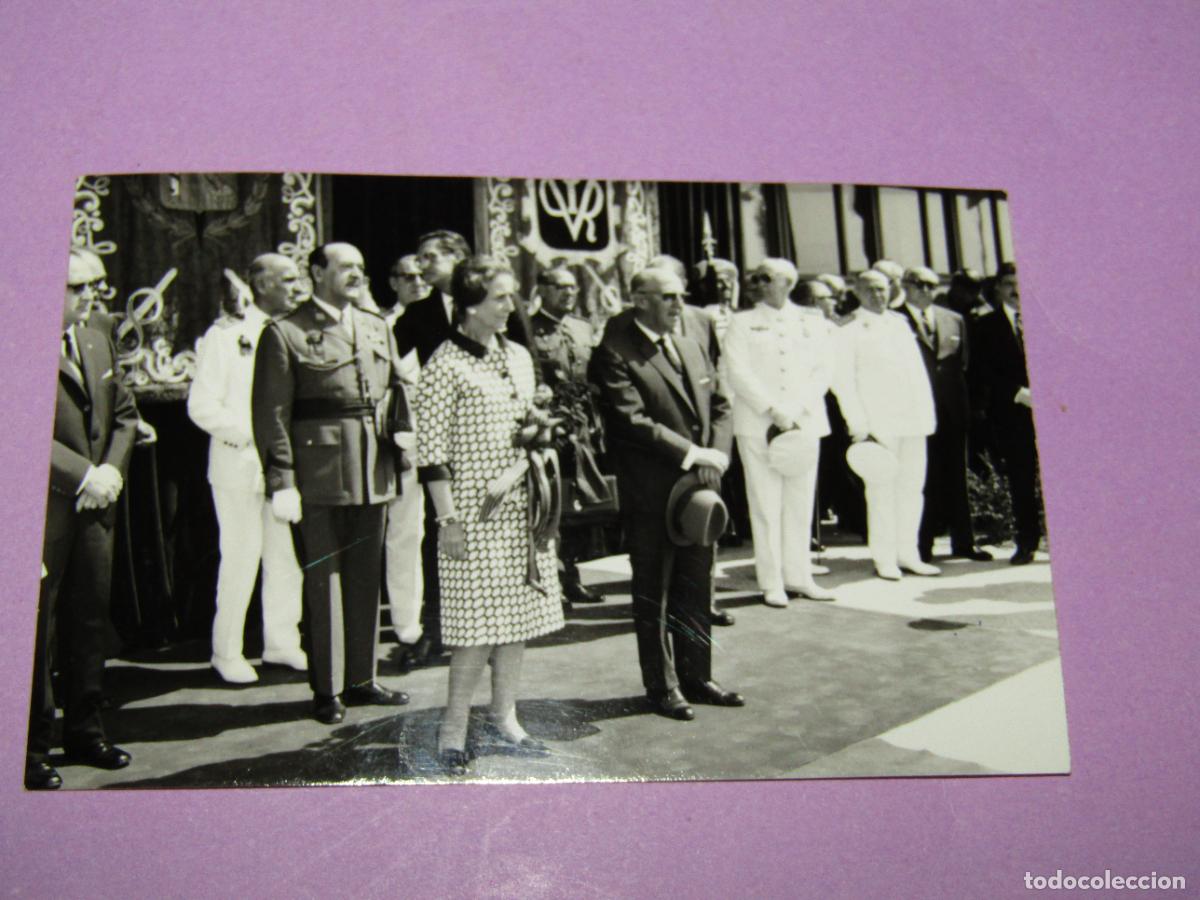 Militaria: Antigua Fotograf&iacute;a Original con FRANCO Reportaje de su Visita a Valencia - A&ntilde;o 1960-70s.