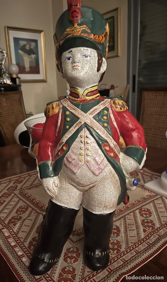 Militaria: Soldado Napole&oacute;n porcelana