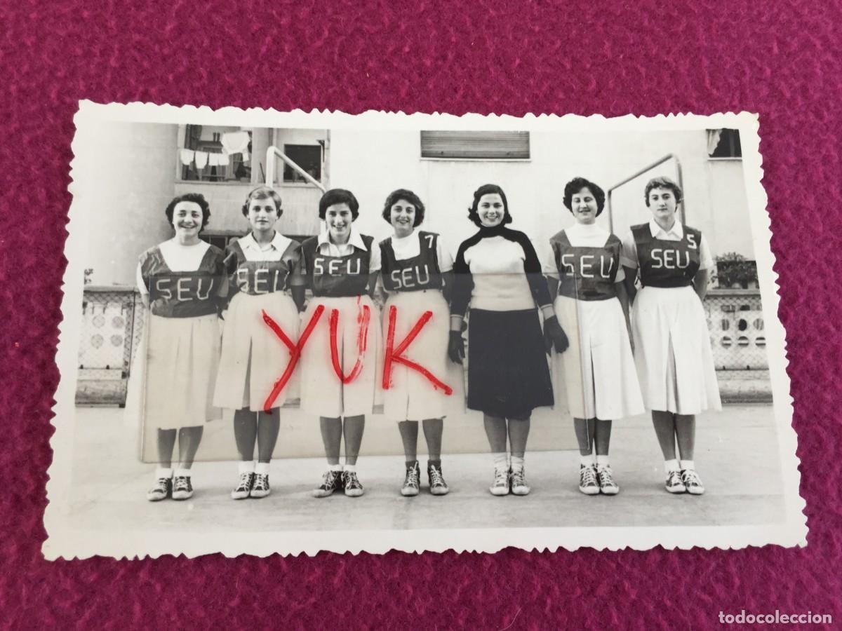 Militaria: FOTO DE LA SECCION FEMENINA DEL SEU DE VALENCIA - A&Ntilde;OS 40 SINDICATO ESPA&Ntilde;OL UNIVERSITARIO FALANGE