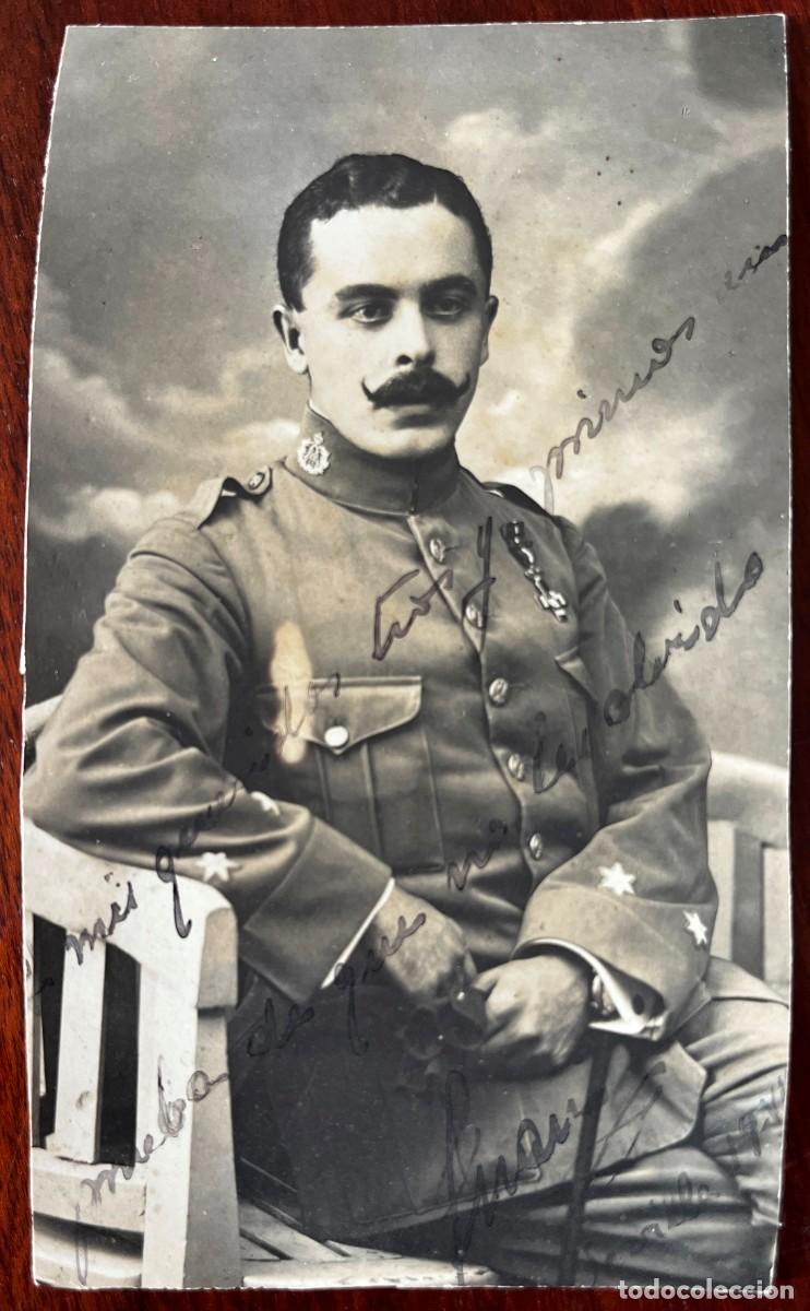 Militaria: Fotograf&iacute;a de 13 x 7,7 cm, de un teniente espa&ntilde;ol, &eacute;poca de Alfonso XIII,