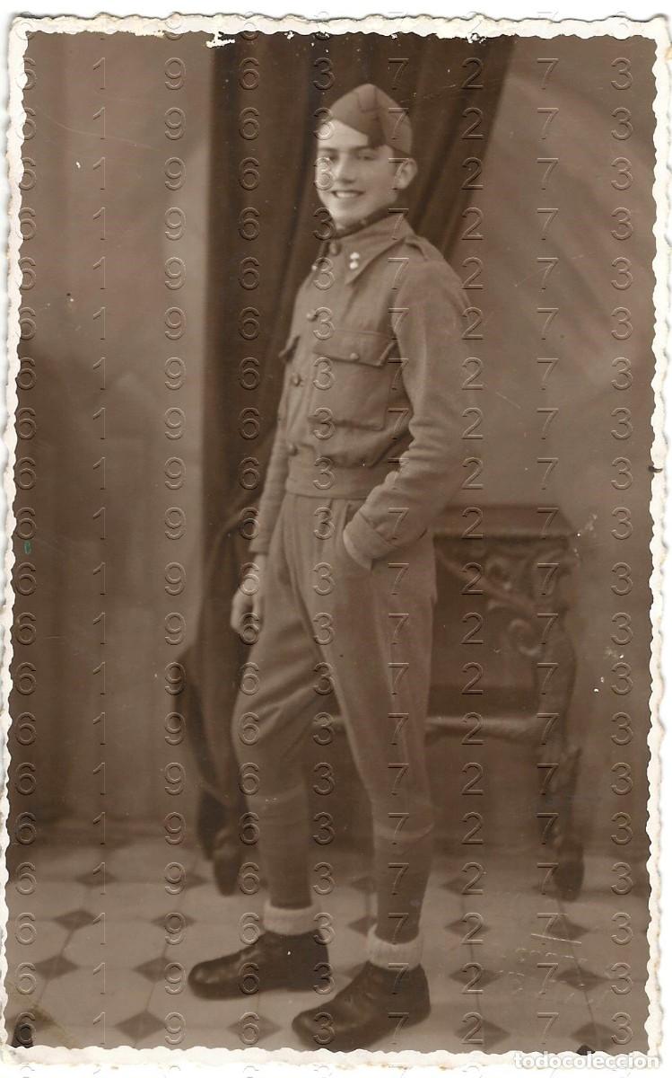 Militaria: MELILLA ALFONSO CERVANTES FOTOGRAFIA UNICA 13X8 FAMILIA CHOCLAN CALAHORRO B44