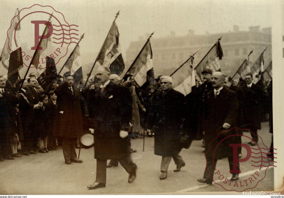Militaria: LARMISTICE MR LEBRUN PRESIDENT PASSANT LA TOMBE SOLDAT INCONNU 18*13CM Photo Meurisse Paris France