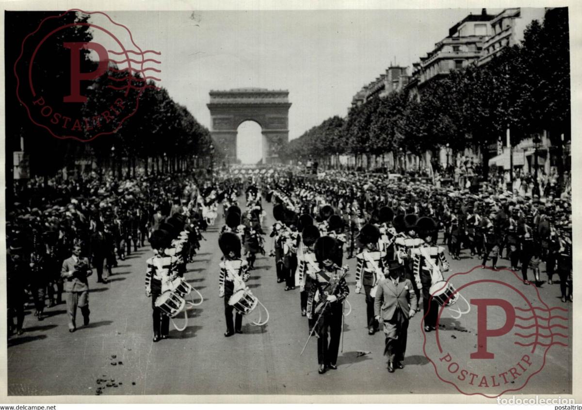 Militaria: les musiques militaires a paris FRANCE 18*13CM Photo Meurisse Paris collectionmeurisse