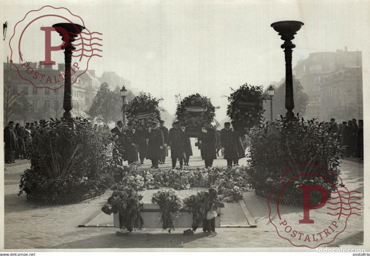 Militaria: TOMBE SOLDAT INCONNY JOUR DE LA POUSSAINT FRANCE 18*13CM Photo Meurisse Paris collectionmeurisse