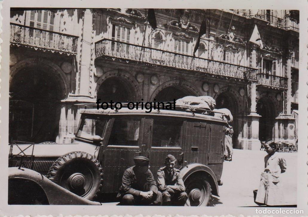 Militaria: PLAZA MAYOR SALAMANCA VEHICULO LEGION CONDOR OFICIALES GUERRA CIVIL