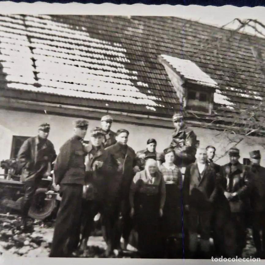 Militaria: GEBIRGSJAGERS CON UNA FAMILIA ALPINA EN LA NIEVE AUSTRIA ??. III REICH. RARA