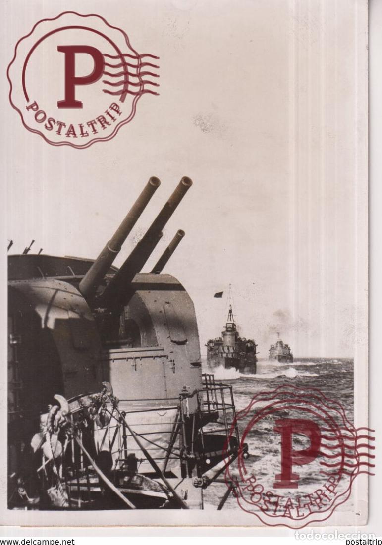 Militaria: LES BATEAUX DE GUERRE ESCORTANT CONVOI DE BATEAUX MARCHANS ANGLAIS MER DU NORD 18*13CM Photo Meuriss