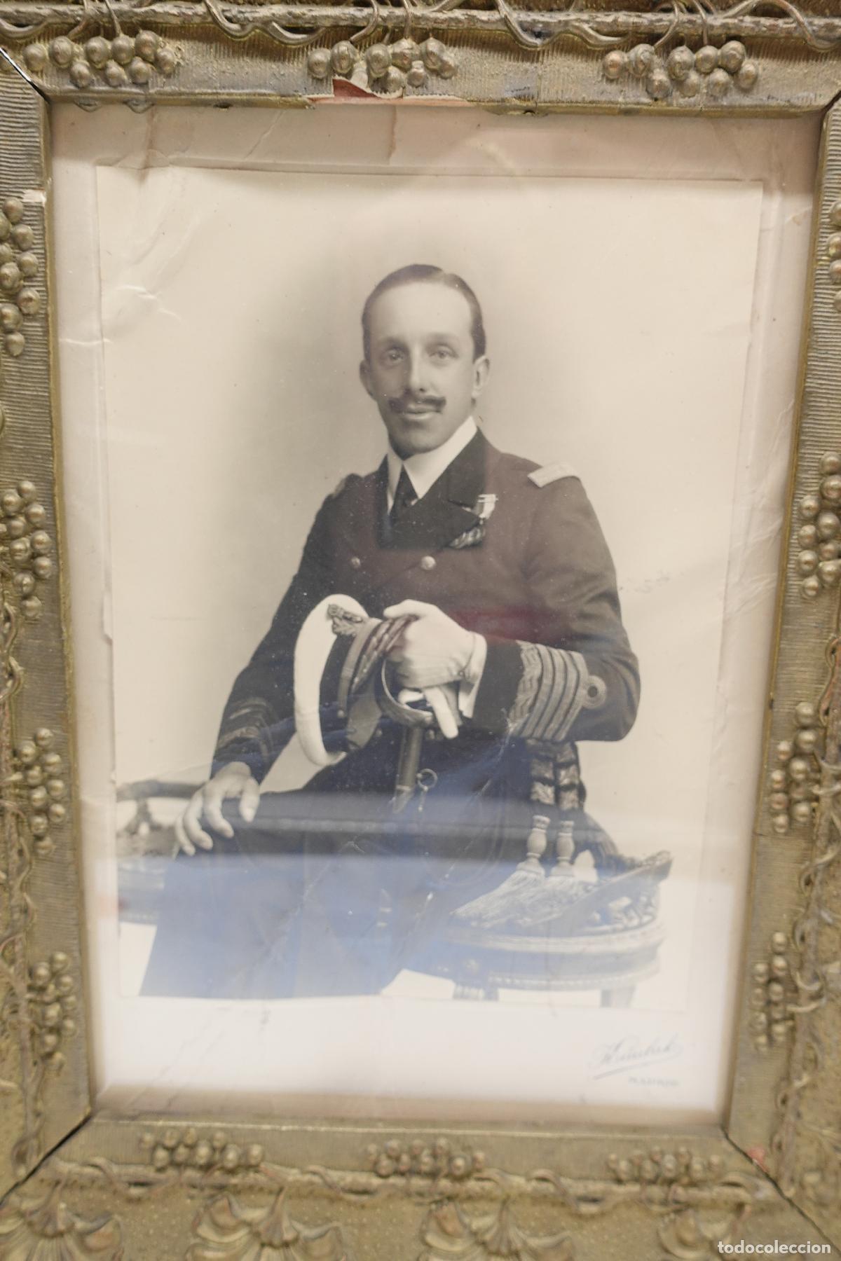 Militaria: RARA PIEZA RETRATO REY ALFONSO XIII CON UNIFORME DE ALMIRANTE DE LA ARMADA ESPA&Ntilde;OLA &ndash; KAULAK