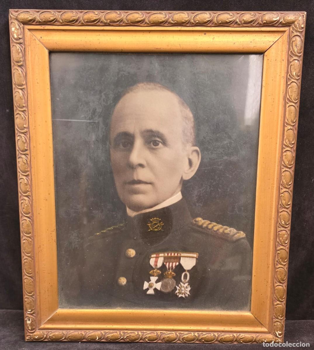 Militaria: Retrato Militar Antiguo Enmarcado con Medallas &ndash; Fotograf&iacute;a Coloreada a Mano &ndash; Marco Original