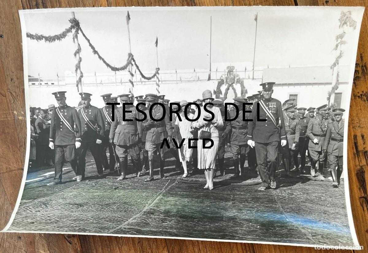 Militaria: Fotograf&iacute;a antigua Alfonso XIII y Victoria Eugenia en Tetu&aacute;n Marruecos 1927,Contreras y Vilaseca