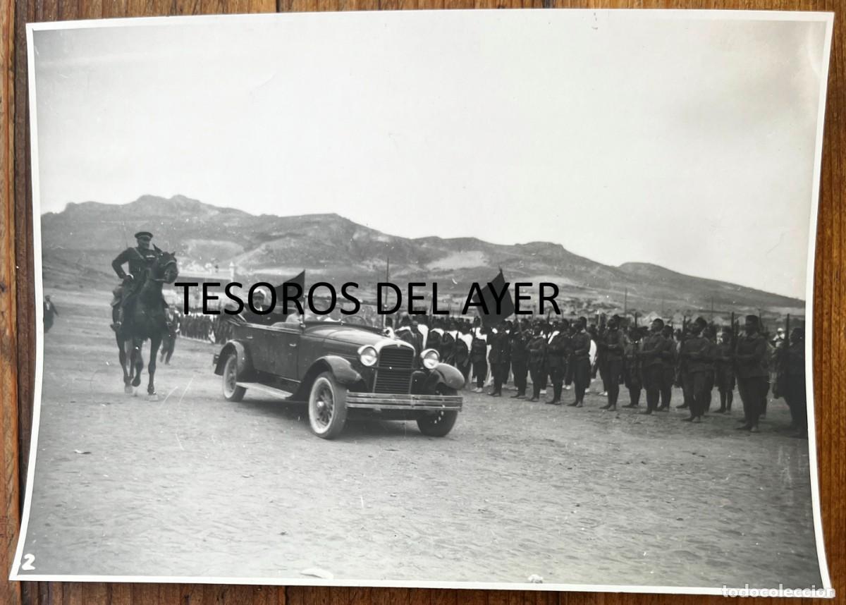 Militaria: Fotograf&iacute;a antigua Alfonso XIII en coche en Dar Riffien. Visita al Protectorado Marruecos 1927 &ndash; Ma