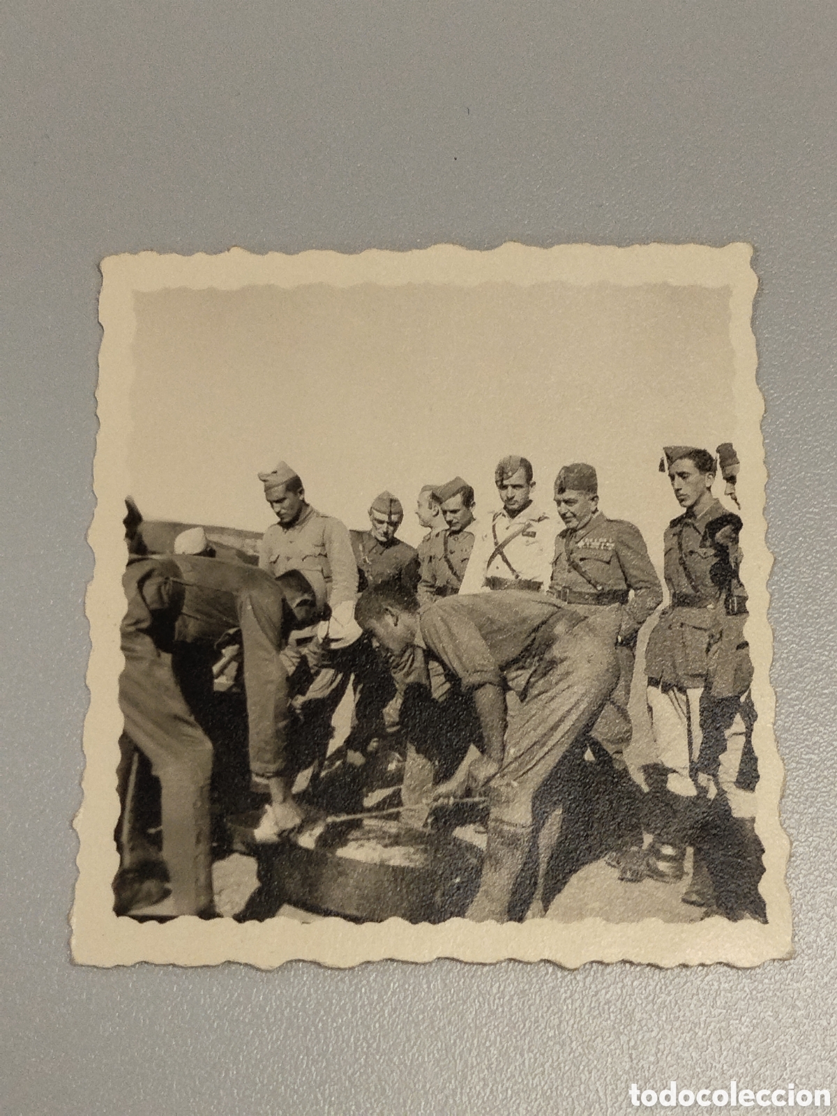 Militaria: Fotograf&iacute;a guerra civil militar.bando nacional.falange.franco requete.legionarios.patriotico