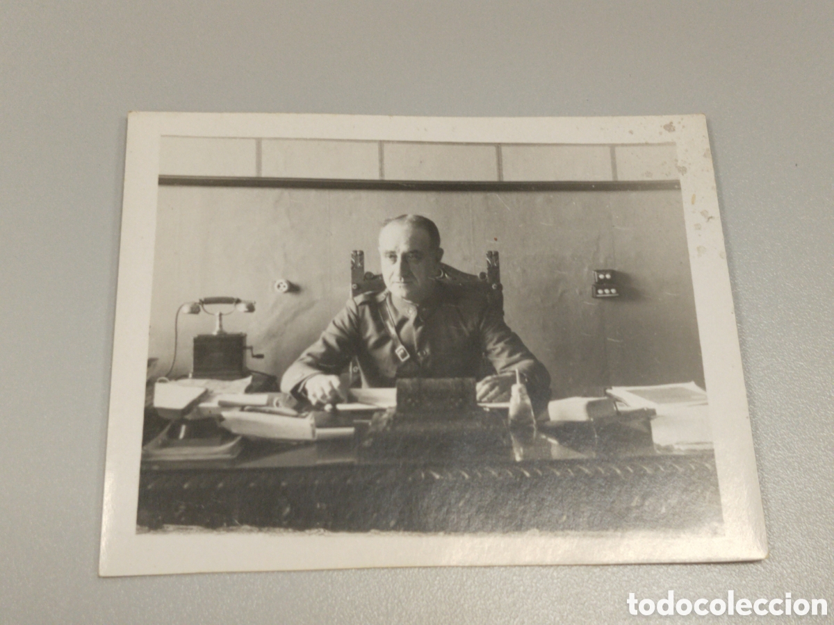 Militaria: Fotograf&iacute;a guerra civil militar.bando nacional.falange.franco requete.legionarios.patriotico