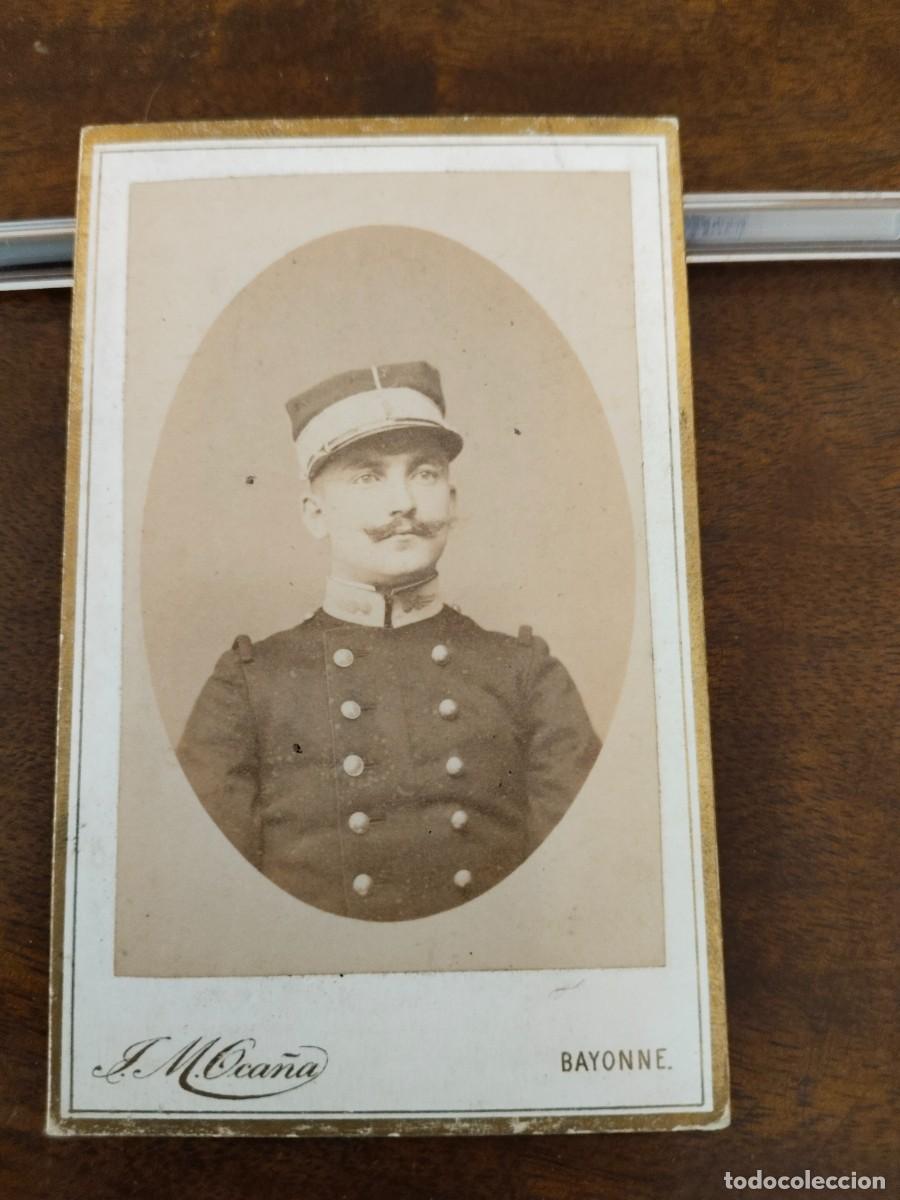 Militaria: CDV Oficial Franc&eacute;s. Primera Guerra Mundial. Estudio Juan M. Oca&ntilde;a. Bayonne.