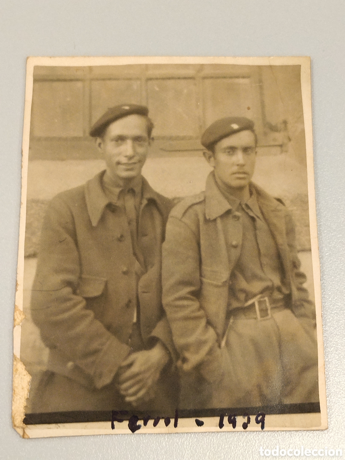 Militaria: Fotograf&iacute;a guerra civil militar.bando nacional.falange.franco requete.legionarios.patriotico