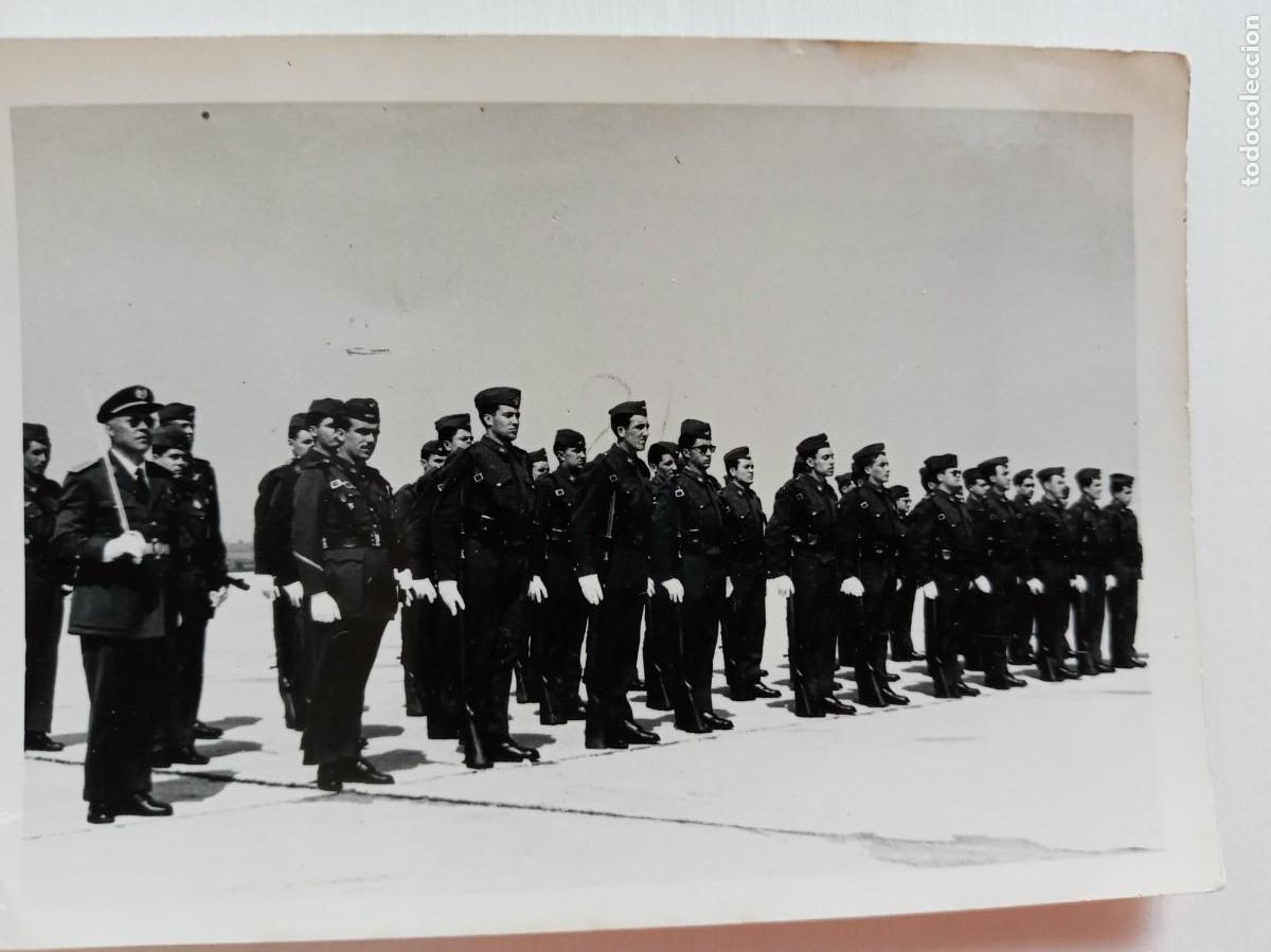 Militaria: AVIACION : FOTO DE FORMACION DE MILITARES DEL EJERCITO DEL AIRE