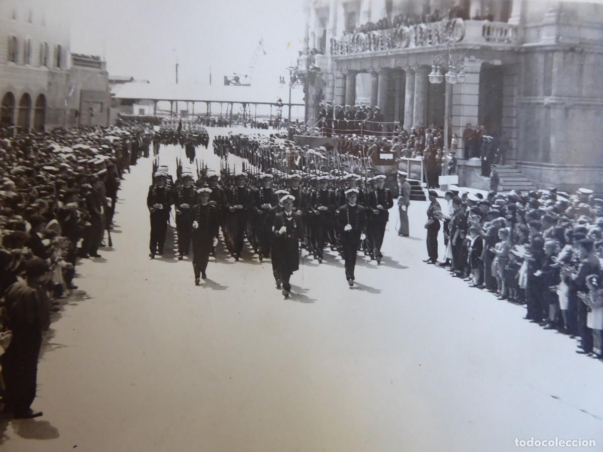 Militaria: Fotograf&iacute;a oficiales armada. Cartagena 1941