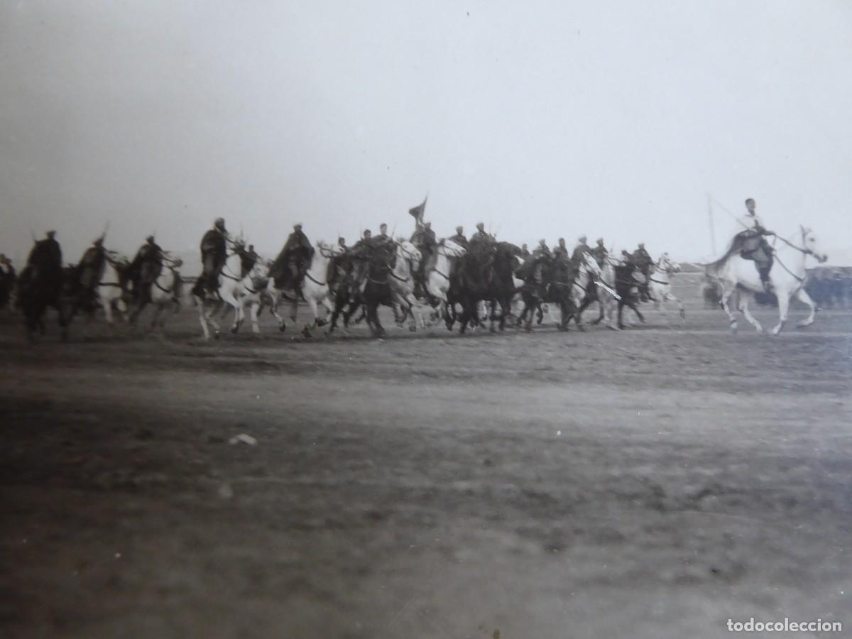 Militaria: Fotograf&iacute;a oficiales regulares caballer&iacute;a. Guerra de Marruecos