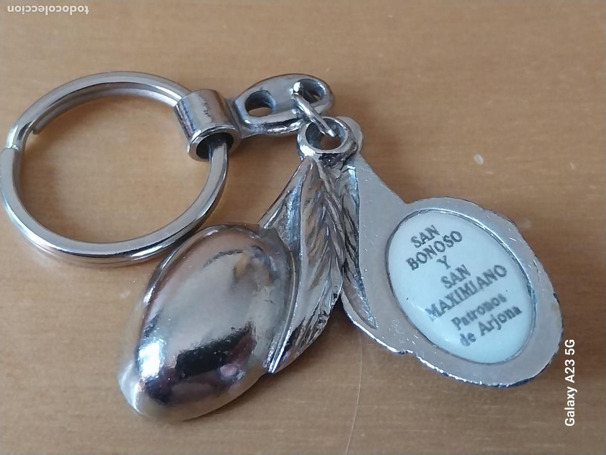 Militaria: ARJONA SAN BONOSO SAN MAXIMIANO LLAVERO METAL CROMADO ACEITUNA 4.25CMS ALTO MUY CURIOSO