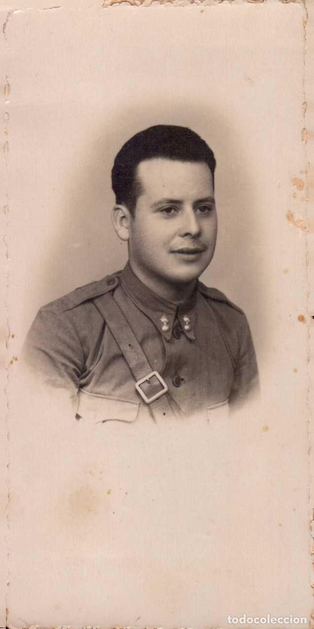 Militaria: FOTOGRAFIA RETRATO MILITAR DE ARTILLERIA CON correaje sam browne REPUBLICA ESPA&Ntilde;OLA 1935