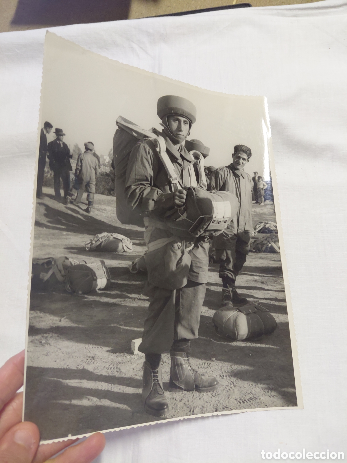 Militaria: ANTIGUA FOTOGRAFIA PARACAIDISTAS DEL EJERCITO DE TIERRA BRIPAC.FOTO ABELLAN ALCANTARILLA