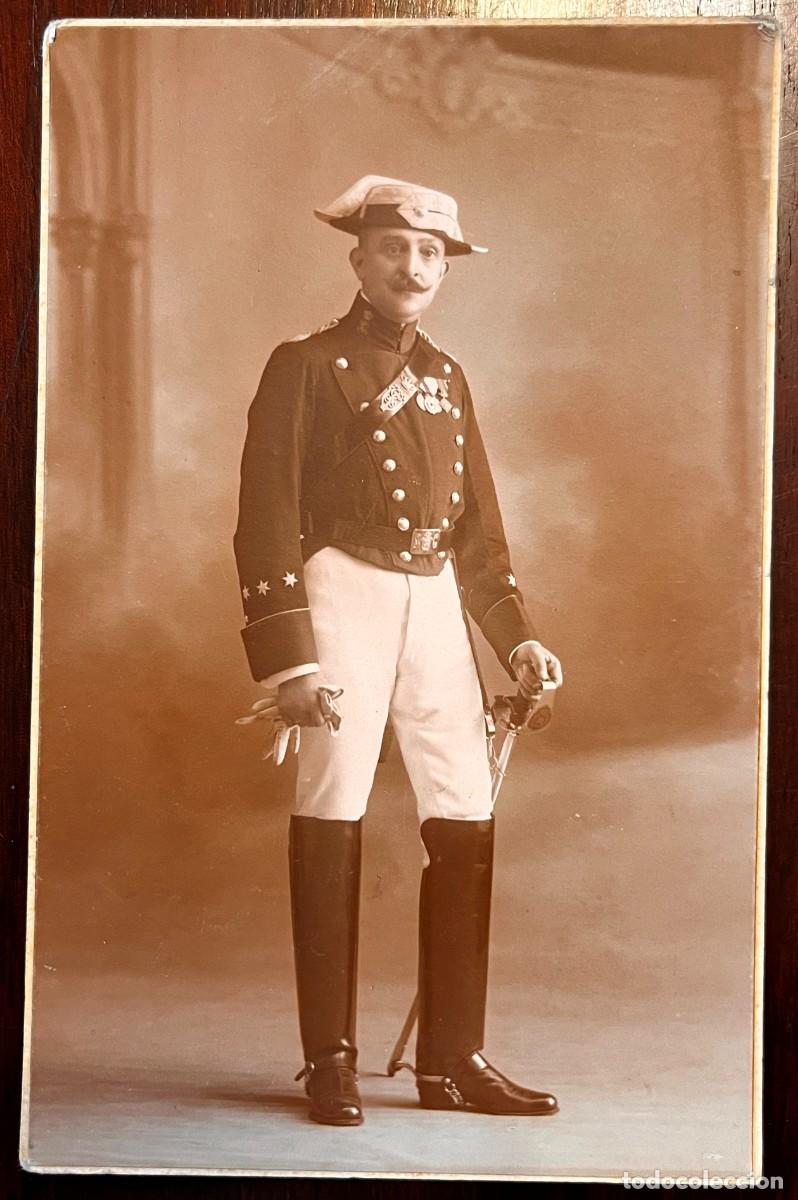 Militaria: ANTIGUA FOTOGRAFIA DE CAPITAN DE LA GUARDIA CIVIL CON UNIFORME DE GALA, FOTOGRAFIA DE VERONES, TAMA&Ntilde;