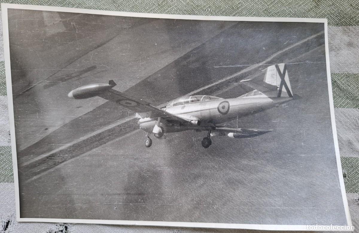 Militaria: avi&oacute;n saeta HA 200 saeta