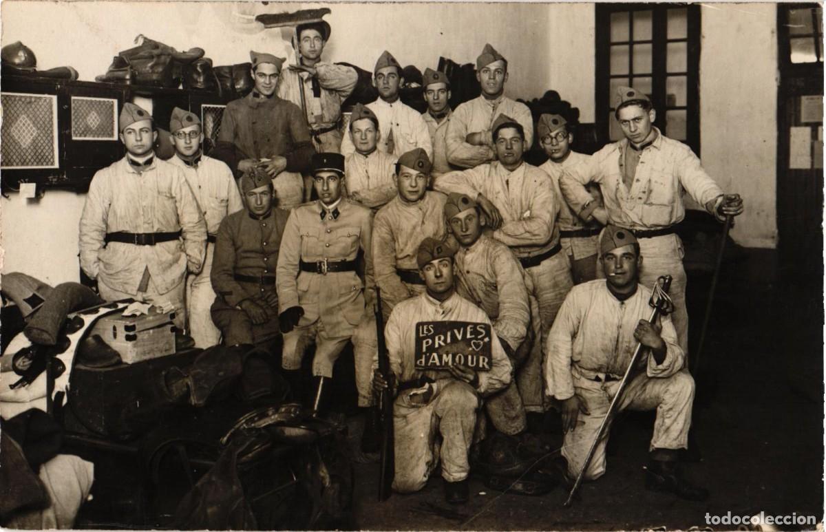 Militaria: Soldados FRANCESES durante la 1 Primera Guerra Mundial - Poilus - Les Prives d&acute;amour