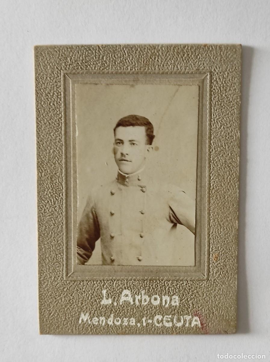 Militaria: RETRATO DE UN MILITAR - FOT&Oacute;GRAFO L. ARBONA, CEUTA