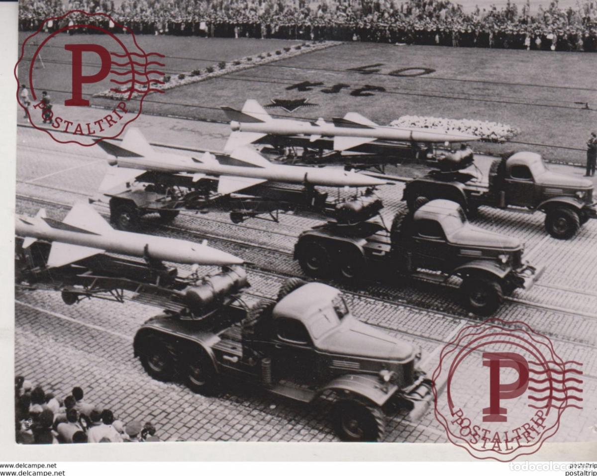 Militaria: RAKETTEN IN DE TSJECHISCHE HOOFDSTAD PRAAG PRAGA press fotos PRENSA