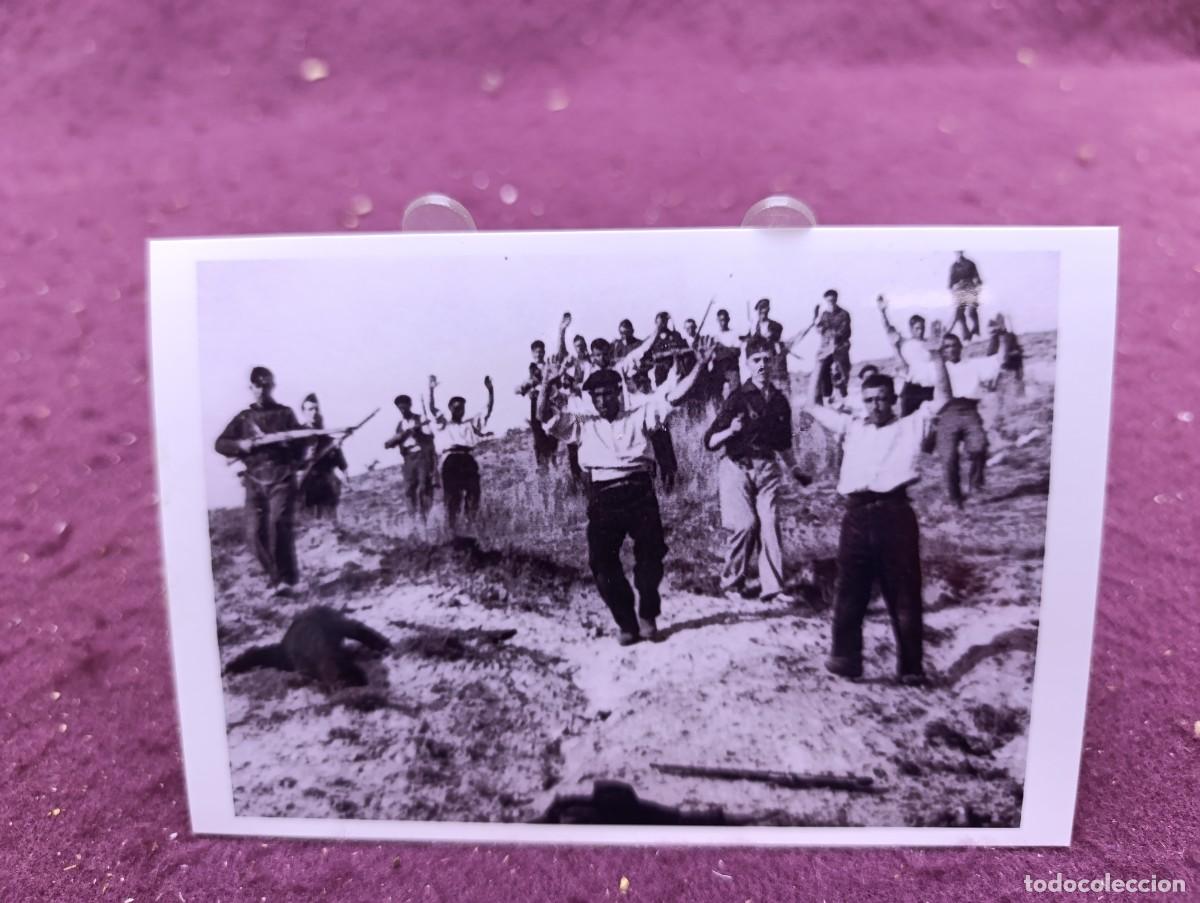 Militaria: Antigua fotograf&iacute;a de Archivo, Guerra Civil, 1937, toma de colina por nacionalistas, sello al dorso