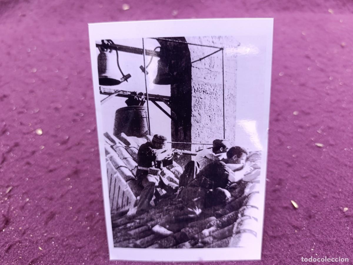 Militaria: Antigua fotograf&iacute;a de Archivo, Guerra Civil, 1936, Sig&uuml;enza, Tiradores en la torre de la iglesia