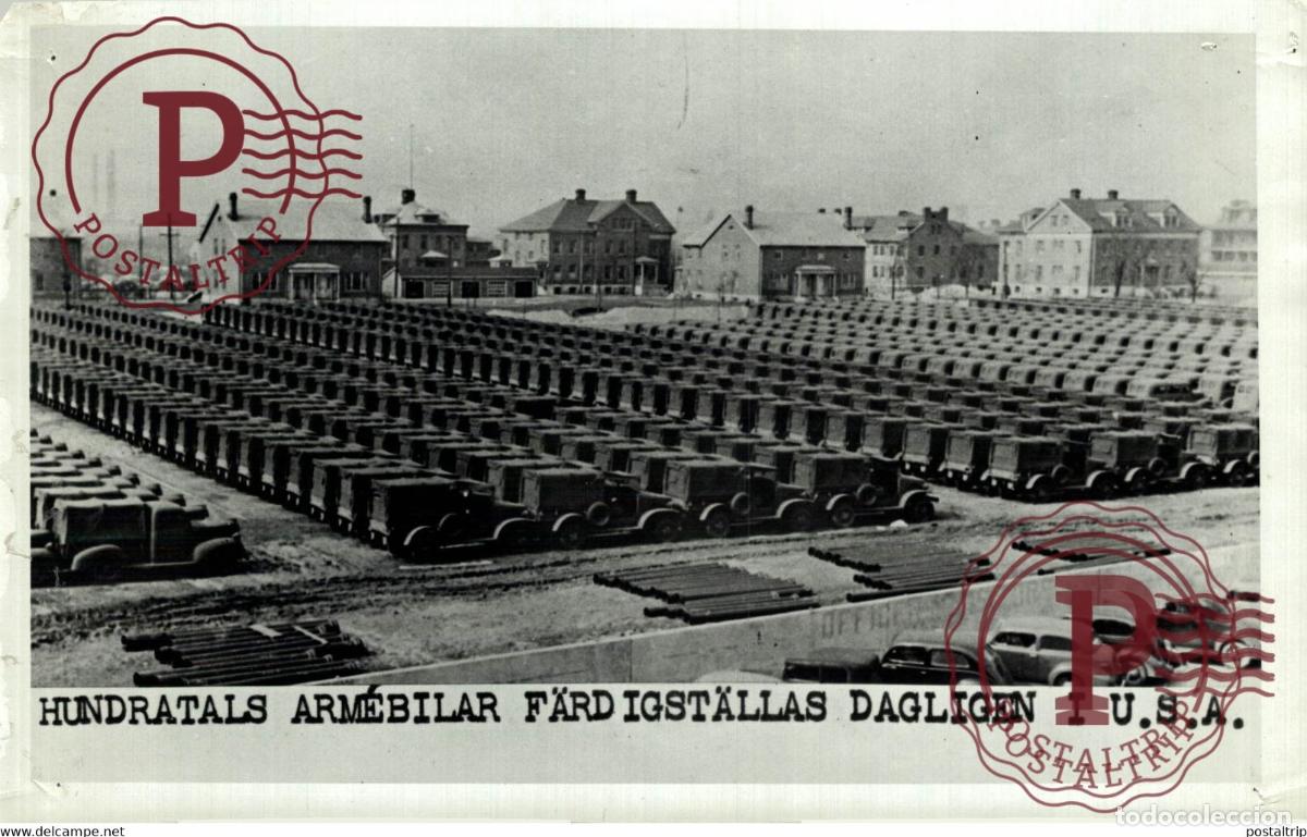Militaria: WW2 HUNDERDS OF ARMY CARS MADE DAILY IN THE USA 20*14cm PRESSENS BILD SWEDEN PINEHOLE SEE CORNERS